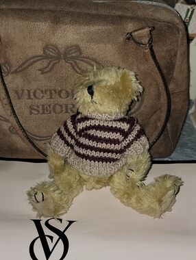 Vintage 1993 TY Attic Treasures - Chelsea The Bear